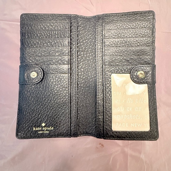 NWOT Kate Spade Maple St Stacy Black/Gold Pebbled Leather Bi-Fold Wallet $198 - Picture 4 of 7